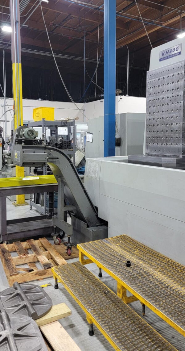 Hyundai Wia KH80G 800mm HMC, 2007 - 1000 PSI Coolant Thru Spindle, Cat 50, 80 ATC, Chip Conveyor, 32" Pallet - Image 6