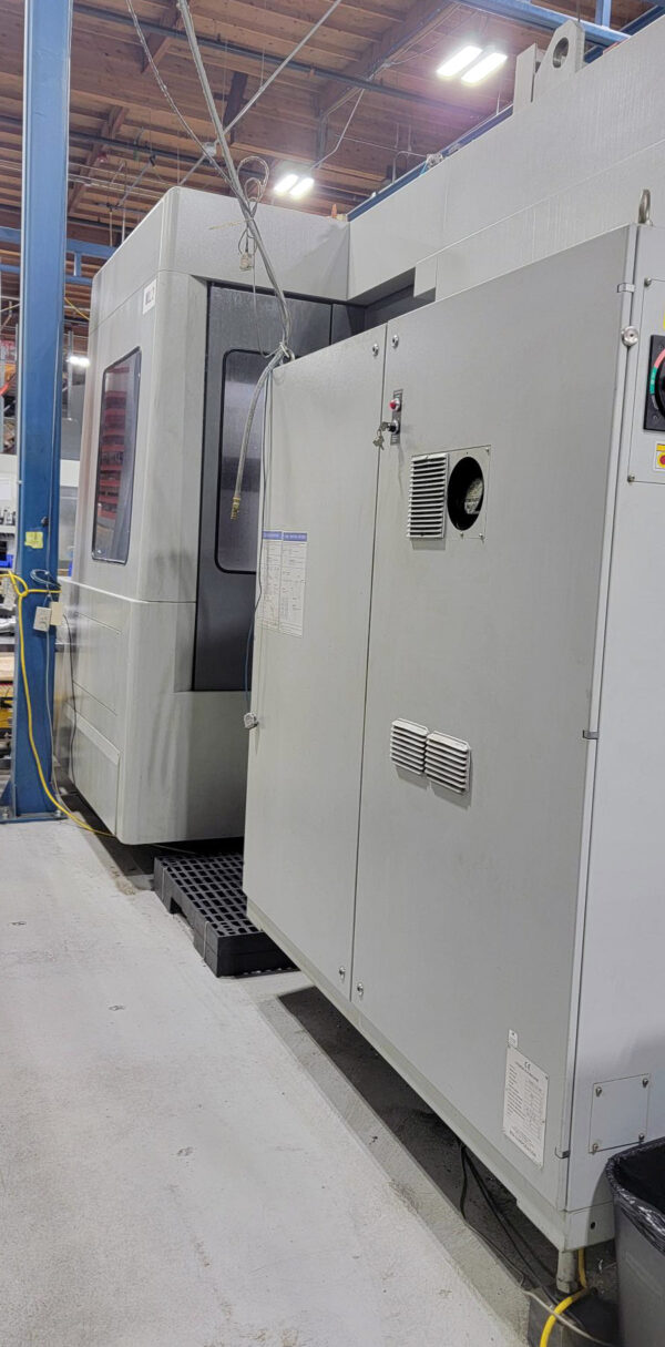 Hyundai Wia KH80G 800mm HMC, 2007 - 1000 PSI Coolant Thru Spindle, Cat 50, 80 ATC, Chip Conveyor, 32" Pallet - Image 9