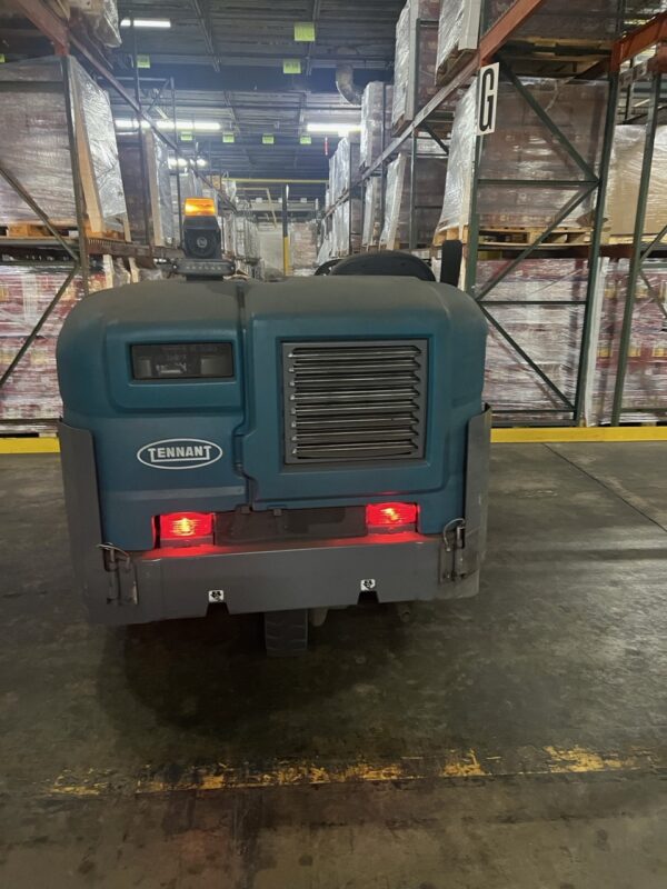 Tennant S30 Ride-On Scrubber & Sweeper - Image 4