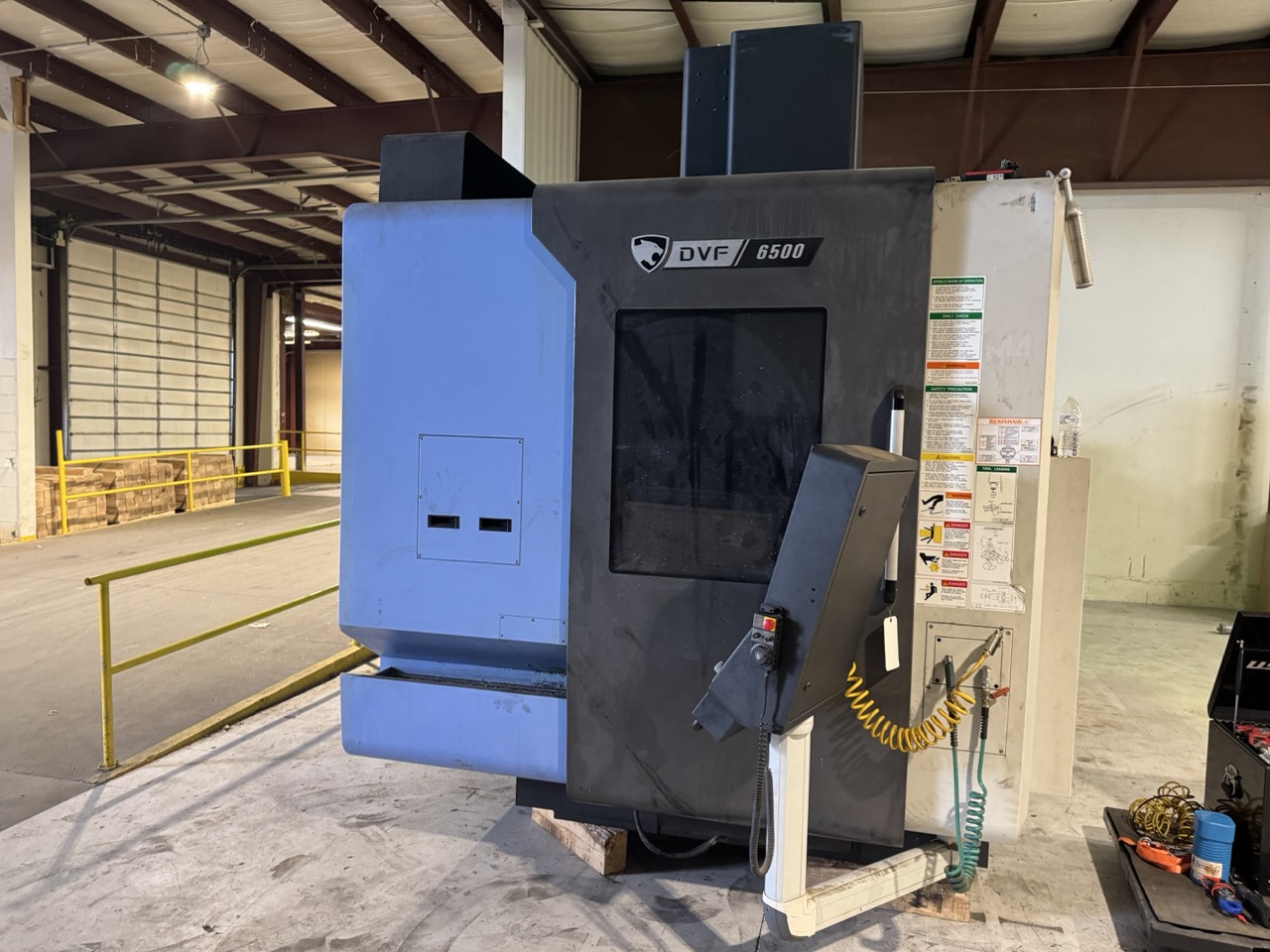 Doosan DVF 6500 5-Axis VMC, 2022 - 1000 PSI, Spindle Probe