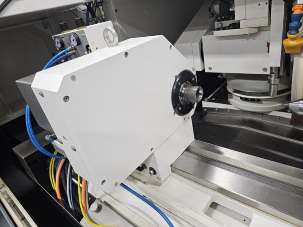 Studer Favorit CNC Cylindrical Grinder, 2021 - Low Hours, Fanuc Control, Tooling - Image 20