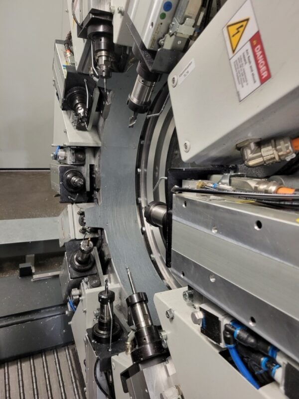 Elumatec SBZ 686 XXL CNC Profile Machining Center, 2022 - 62 Hours of Use, Fully Equipped - Image 27