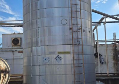 16000 gallon stainless steel vertical tank