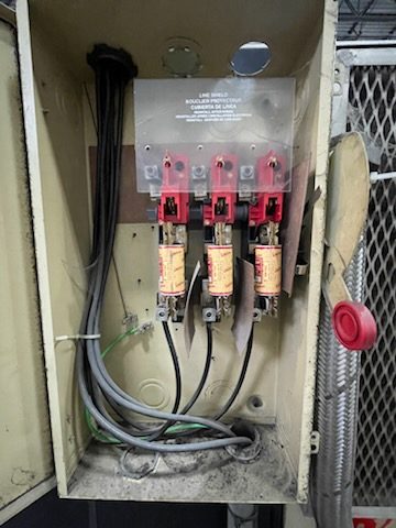 75 HP Ingersoll Rand IRN75H-CC Compressor, 2007 - VSD & Dryer