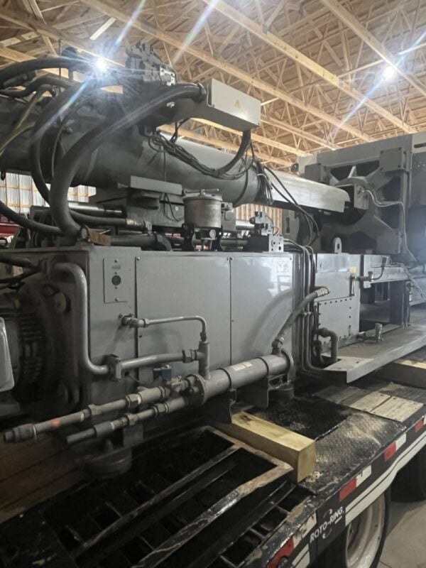 350 Ton 38.2 Oz Shot Sumitomo SH350C Injection Molding Machine, 1998 - Extremely Low Usage - Image 3