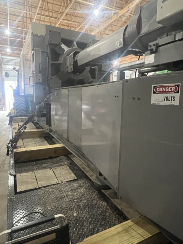 350 Ton 38.2 Oz Shot Sumitomo SH350C Injection Molding Machine, 1998 - Extremely Low Usage - Image 5