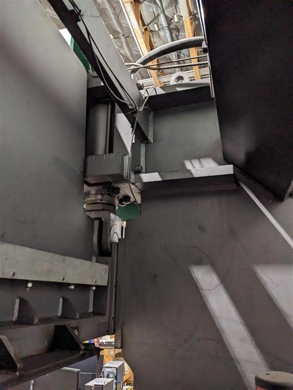 12' x 275 Ton Piranha Pro Series 2 CNC Hydraulic Press Brake, 2000 - Delem CNC Control - Set up for Stamping