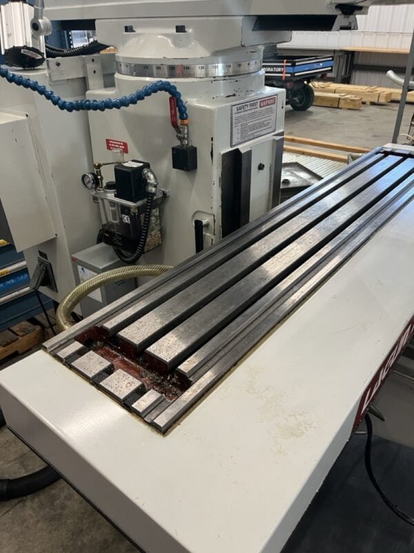 Republic Lagun MM III Manual Vertical Knee Mill, 2020 - Acu Rite DRO - Image 2