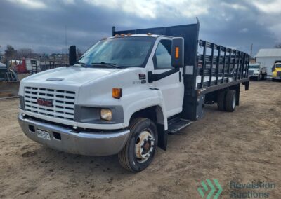 2004 gmc topkick c6500 22ft stake bed truck