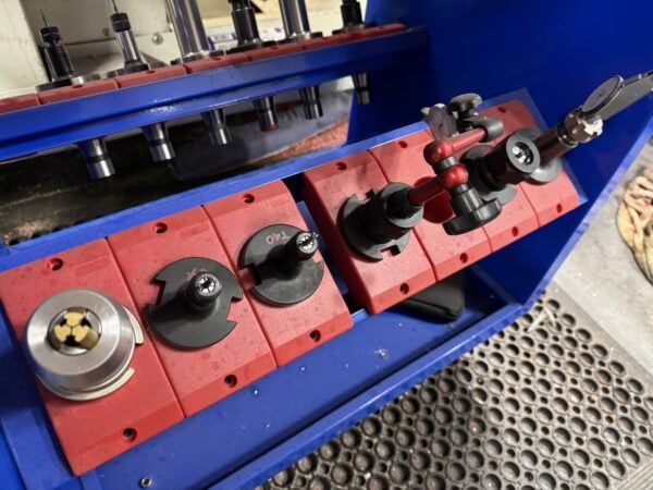 Millport Red Rhino CNC Knee Mill, 2006 - Troyke 5-Axis Rotary, Centroid M400 CNC Controller - Image 11