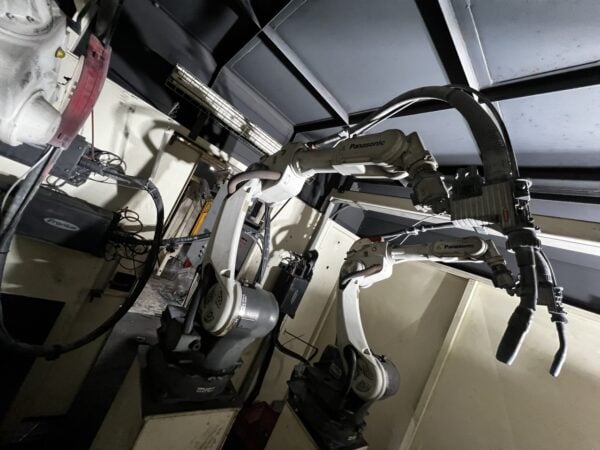 Miller Performarc 3 Arm Robotic Weld Cell, 2014 – Panasonic TA-1600 Robots - Image 3