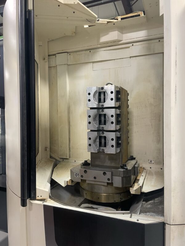 DMG Mori NHX 5000 HMC, 2017 - Full 4th Axis, TSC, ERGOline Celos M730UM Control, Chip Conveyor - Image 3