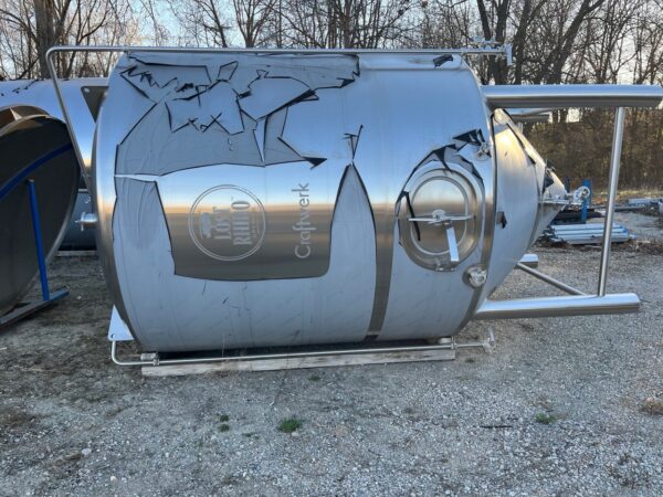 100 BBL Stainless Steel Jacketed Insulated Unitank, 2019- 100.5" O.D. 183" Height,  3 Cooling Zones w/ 2' Thick Insulation - Image 2