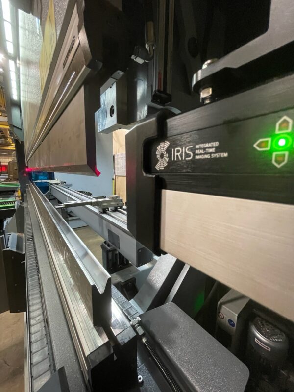 13' X 440 Ton Accurl Genius Pro CNC Press Brake, 2025 - 6+1 - Image 6