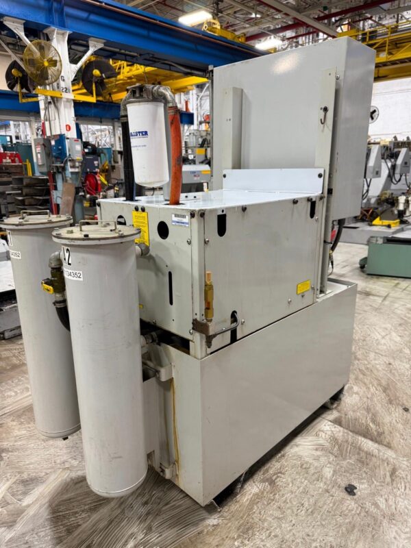 Mori Seiki NHX4000 400mm CNC HMC, 2012 - ChipBlaster Coolant Filtration System, Chip Conveyor, Tooling - Image 7