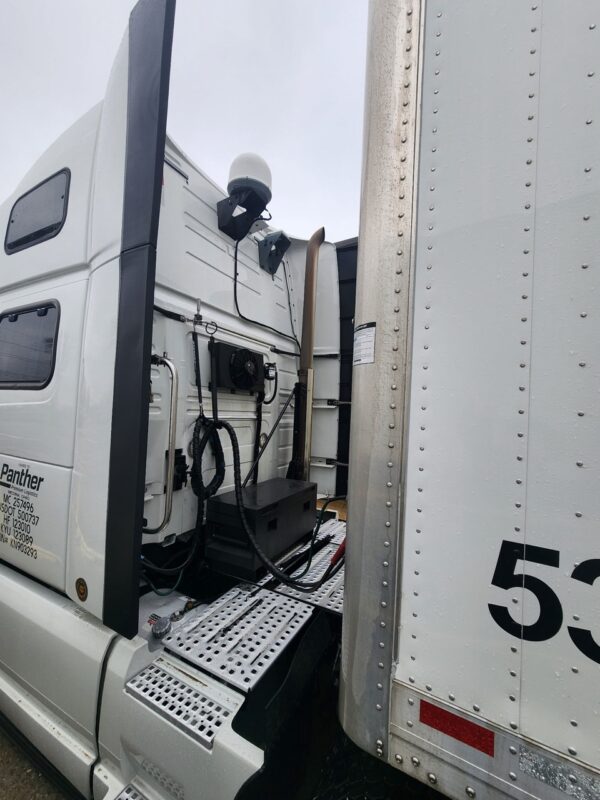 Volvo VNL860 Sleeper Truck, 2019 - ~1,000,000 Miles - Image 9