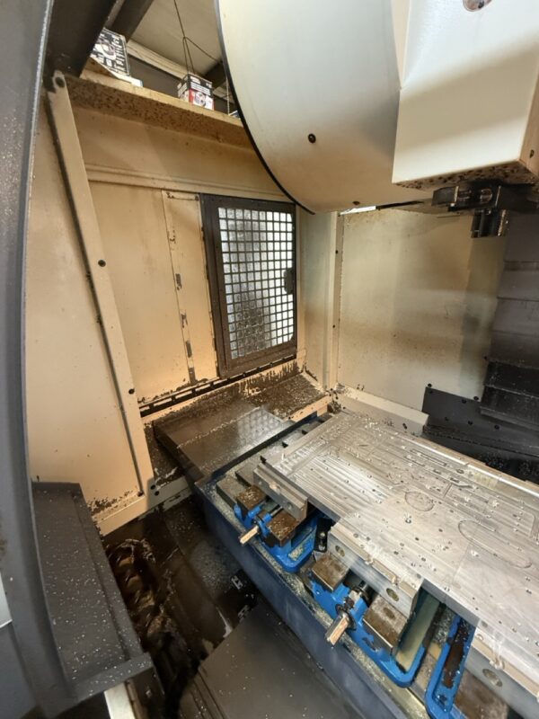YCM XV1020A VMC, 2005 - Available Immediately - Image 5