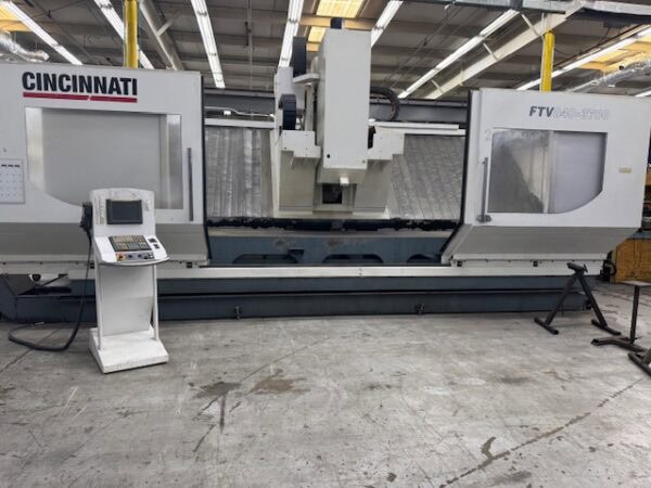 Cincinnati FTV 840-3700 VMC, 2008 - Fanuc Control, Through Spindle Coolant - Image 2