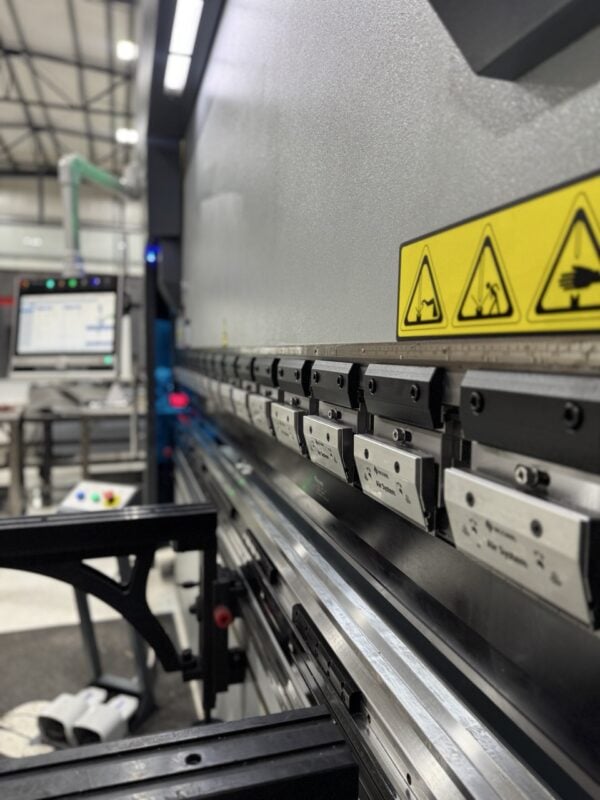 10' X 150 Ton Accurl Master CNC Press Brake, 2025 - 6+1 - Image 5