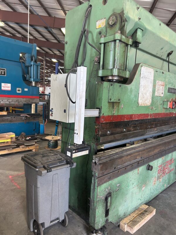 90 Ton x 12' Cincinnati 90CBX10 Hydraulic Press Brake, 1989 - Image 3