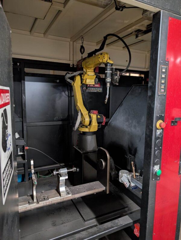 Lincoln Electric System 30HS Robotic Weld Cell, 2013 -  Fanuc ArcMate 100ic with R-30iA Control - Image 5