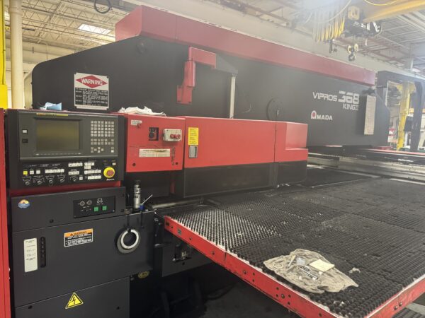 33 Ton Amada Vipros 368 King II Turret Punch, 1999 - Fanuc Control