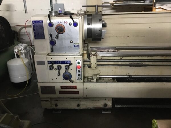 Ganesh GTW-26 Heavy Duty Engine Lathe, 2009 - 26" x 160", Tooling, Chucks & Steady Rests