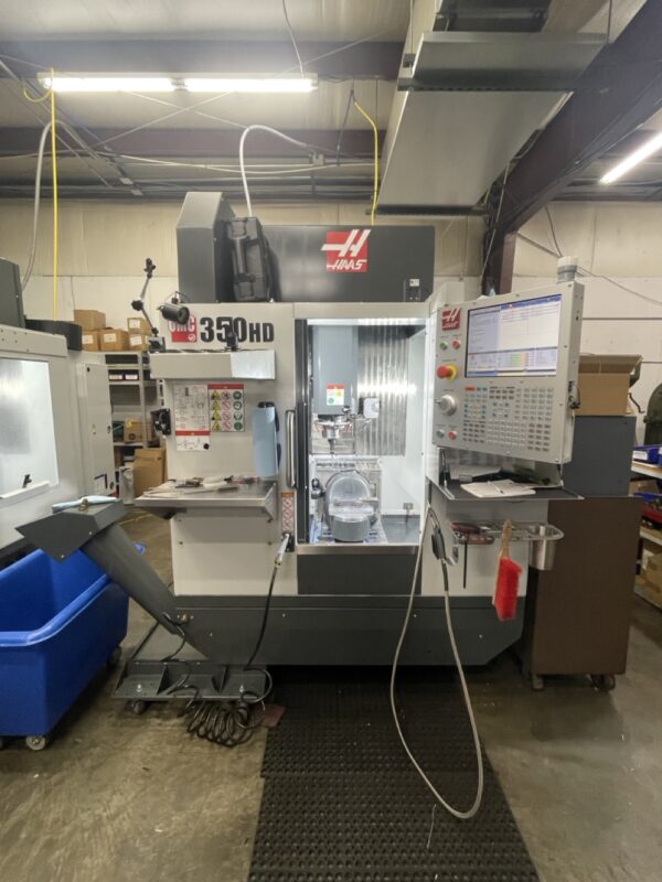 Haas UMC-350HD Universal Machining Center, 2023 - Thru Spindle Coolant