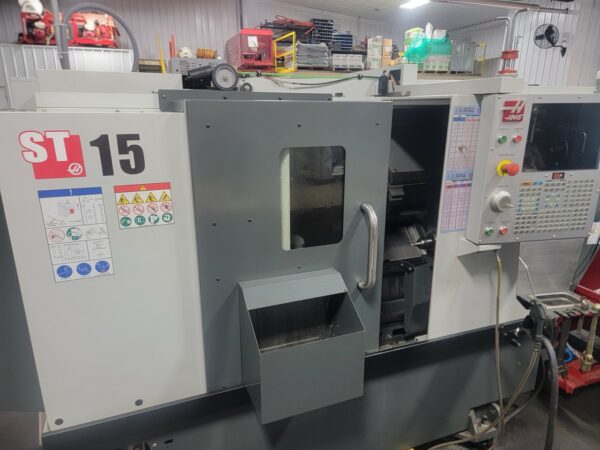 Haas ST-15 CNC Lathe, 2019 - Tailstock, Parts Catcher, Chip Conveyor