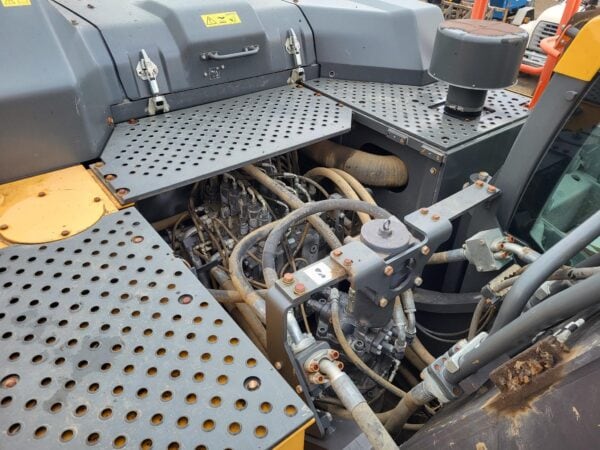 Volvo EC350 EL Excavator, 2019 - 3546 HOURS - Image 19