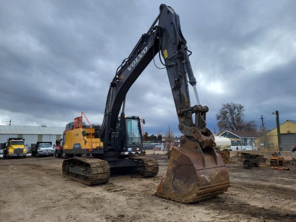 Volvo EC350 EL Excavator, 2019 - 3546 HOURS - Image 3