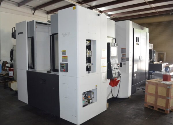 Okuma MB-5000H 500MM HMC, 2016 - TSC, Renishaw Probe, 64 ATC, XYZ Scales