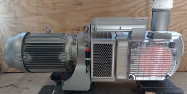 25 HP Becker VTLF 2.500/0-79 Vacuum Pump, 2019 - Single Phase Ready, Vectrue CFW-11 Inverter Included, Single Stage, Oil Free, Low Usage - Image 2