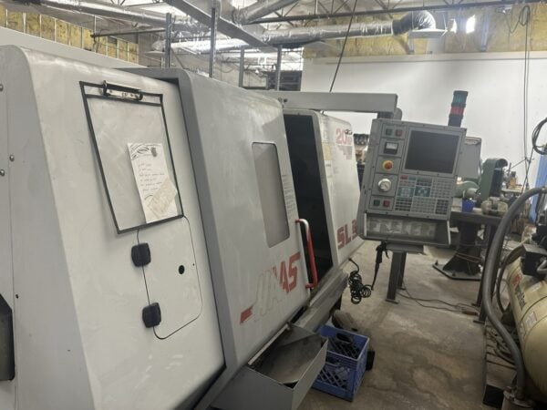 Haas SL-20 CNC Lathe, 2001 - Live Tooling, Haas Servo Bar 300 Bar Feeder - Image 2