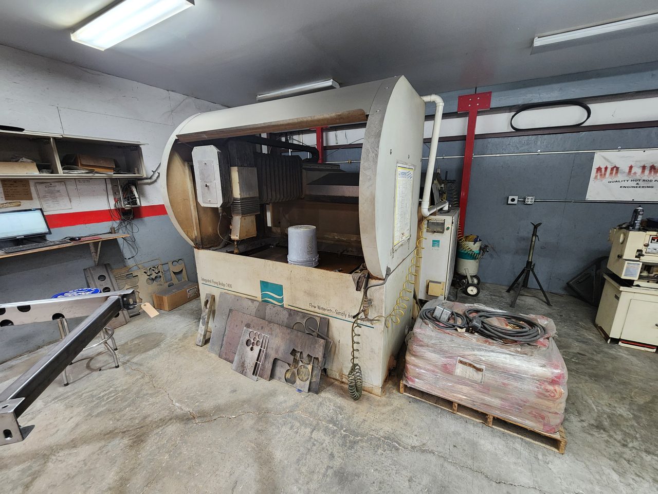 2' x 4' Flow 713589-3 CNC WaterJet, 2005 - 55,000 PSI