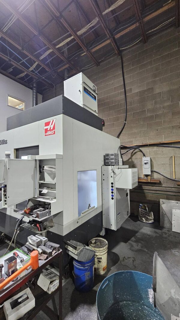 Haas UMC-500SS, 2021 - Through Spindle Coolant, Mist Extractor, Chip Conveyor - Image 8