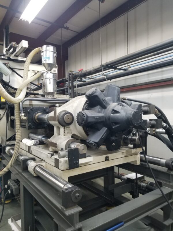850 Ton Cincinnati Milacron MH850-54 Injection Molding Machine, 1997 - 140oz Shot Capacity - Image 8