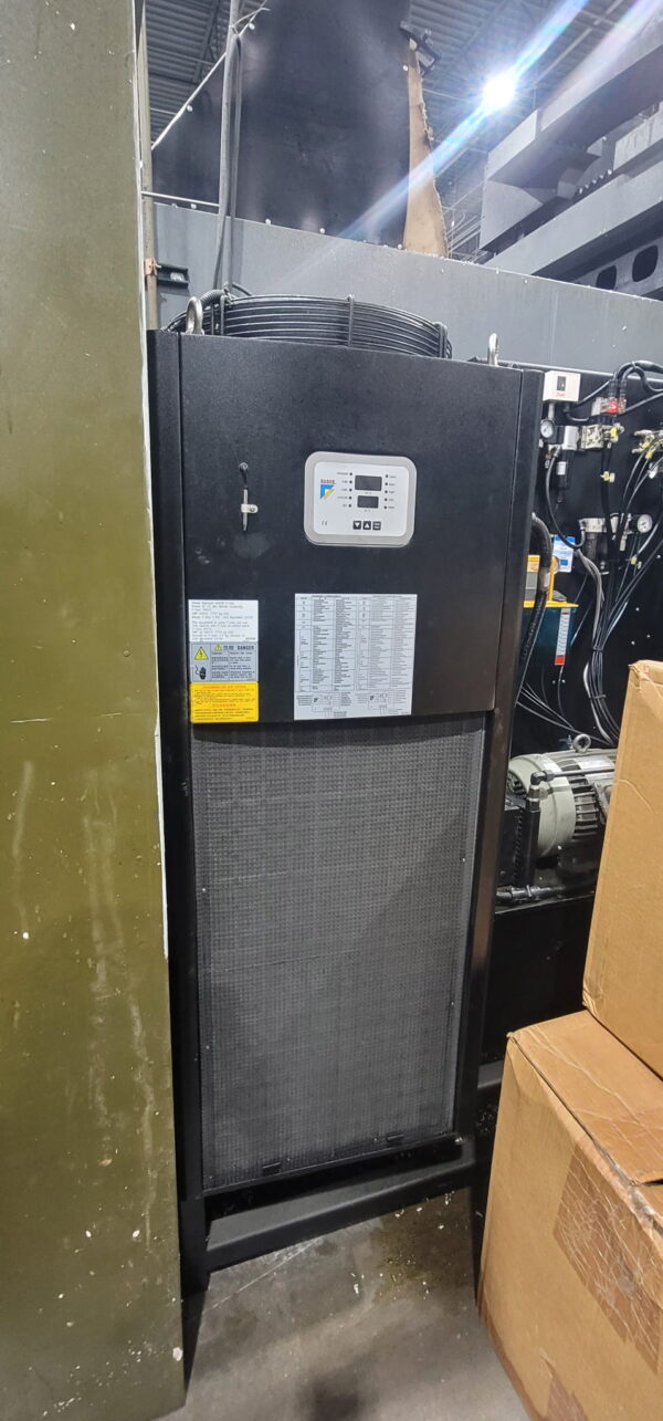 Hurco DCX-32-5Si 5-Axis CNC Bridge Mill, 2018 - 18,000 RPM, Glass Scales, Coolant Thru, Probes, Low Hours - Image 8