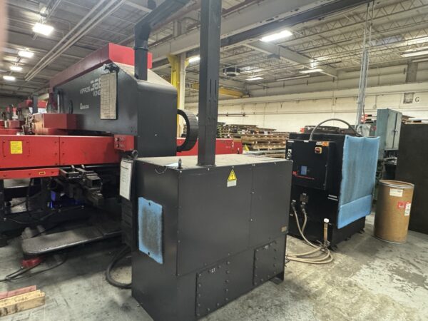 33 Ton Amada Vipros 368 King II Turret Punch, 1999 - Fanuc Control - Image 3