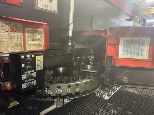 33 Ton Amada Vipros 358 King Turret Punch, 1998 - Fanuc Control - Image 4