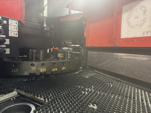33 Ton Amada Vipros 368 King II Turret Punch, 1999 - Fanuc Control - Image 4
