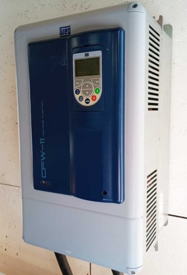 25 HP Becker VTLF 2.500/0-79 Vacuum Pump, 2019 - Single Phase Ready, Vectrue CFW-11 Inverter Included, Single Stage, Oil Free, Low Usage - Image 5