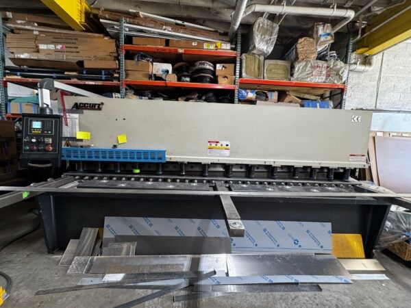 5/16" x 10.5' Accurl QC12Y 8 X 3200 Hydraulic Shear, 2015 - Videos Available