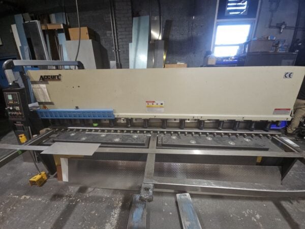 5/16" x 10.5' Accurl QC12Y 8 X 3200 Hydraulic Shear, 2015 - Videos Available - Image 2