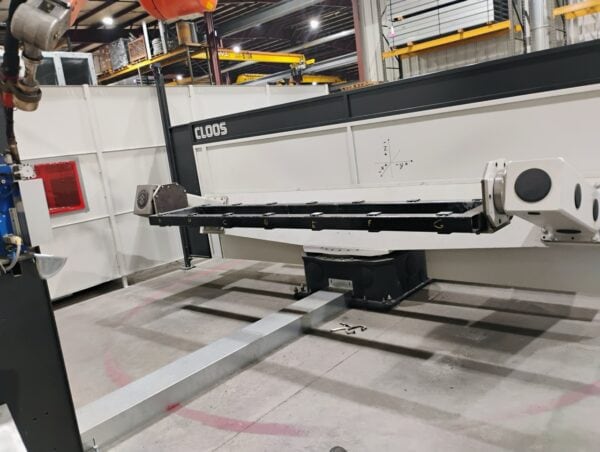 Cloos CS-30 Robotic Welding Cell, 2023 - 450a Qineo pulse Power Source, 7 Axis QIROX® QRC-410e Robot - Image 2