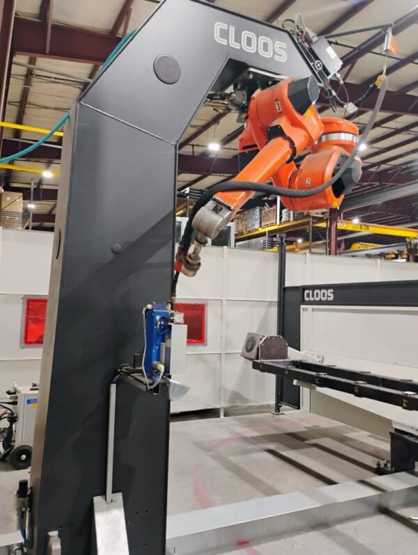 Cloos CS-30 Robotic Welding Cell, 2023 - 450a Qineo pulse Power Source, 7 Axis QIROX® QRC-410e Robot - Image 3