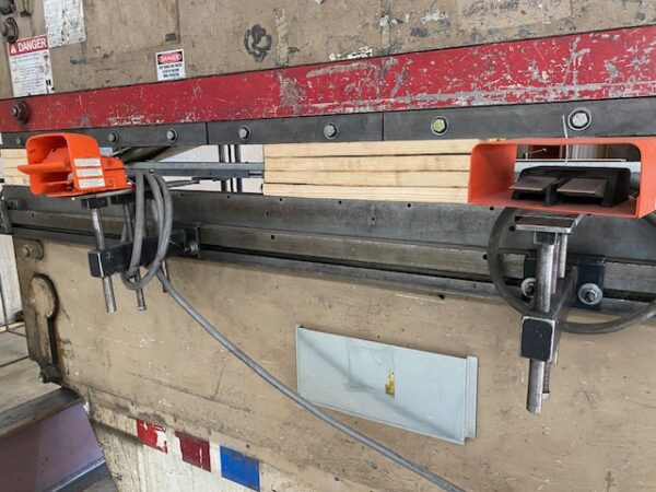 300 Ton x 12' Pacific J300-12 CNC Press Brake - Image 4