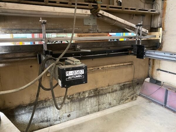 300 Ton x 12' Pacific J300-12 CNC Press Brake - Image 7