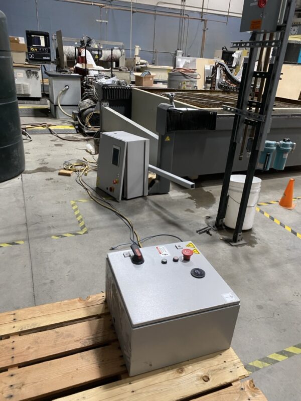 6' x 10' Flow Mach 2030B CNC Waterjet, 2015 - Image 2