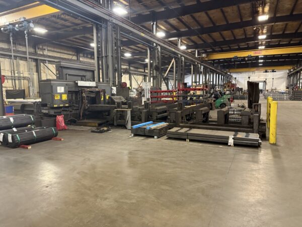 25” H x 44” W HEM WF190A-DC Dual-Column Wide Flange Horizontal Band Saw, 1999 - Image 4